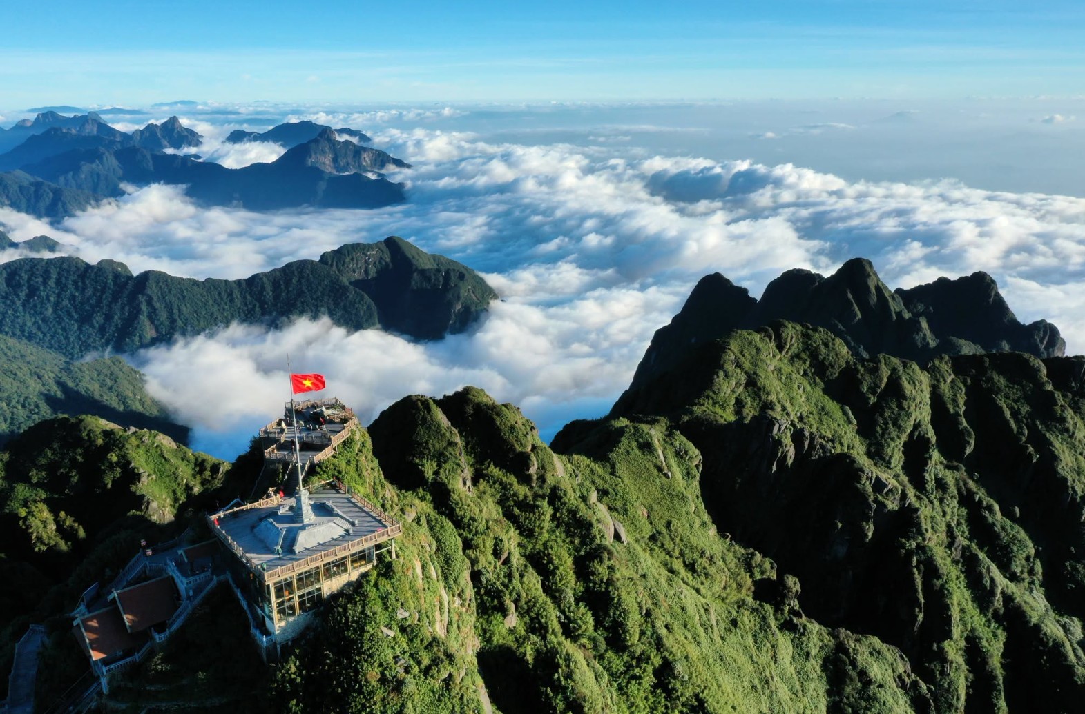 Hành trình nội địa