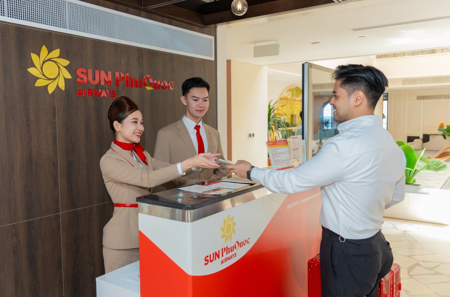 Làm Thủ Tục Tại Sân Bay