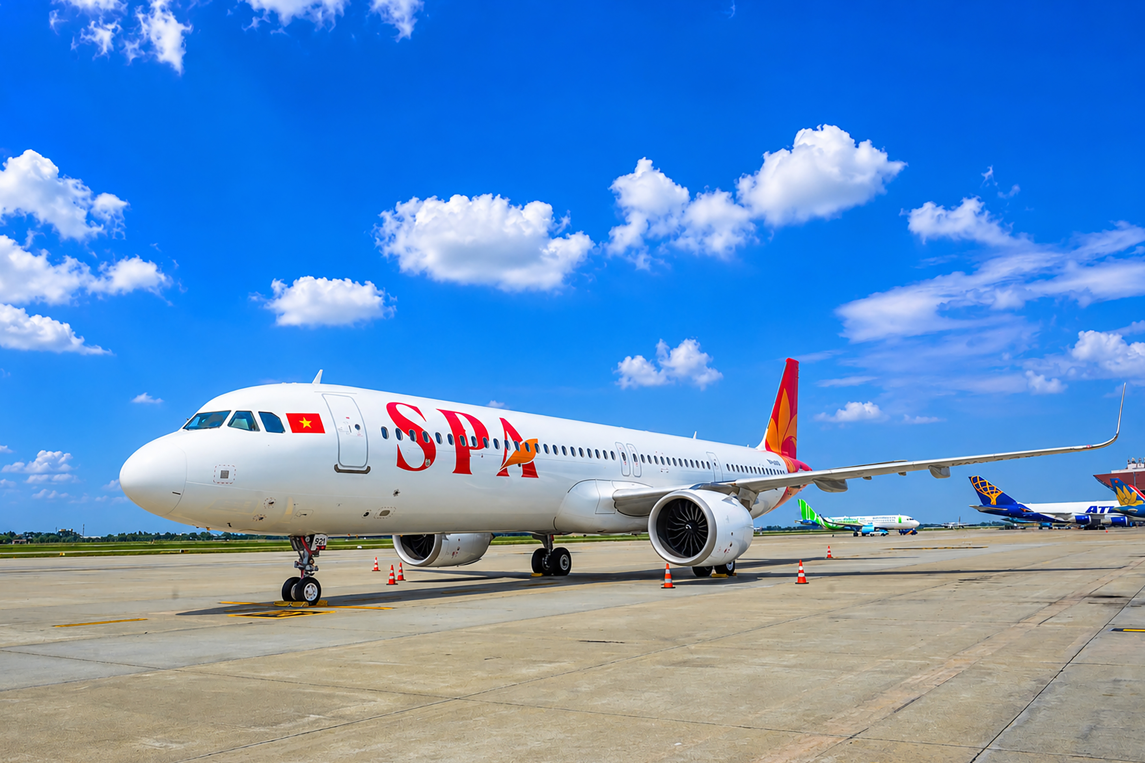 Lợi ích của vé máy bay điện tử là tiện lợi.