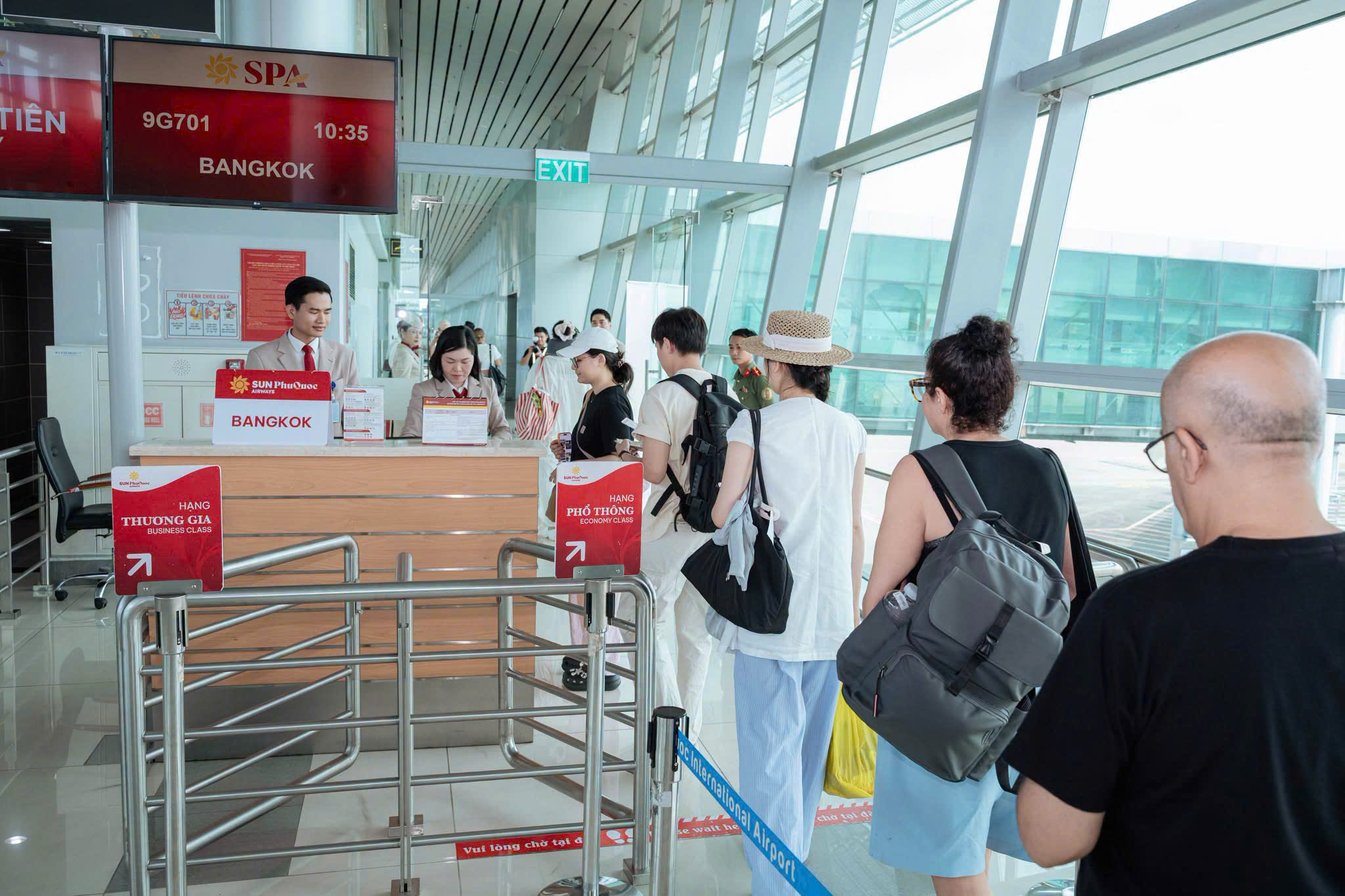 Vé máy bay đi Bangkok: Giá vé, lịch bay & cách đặt