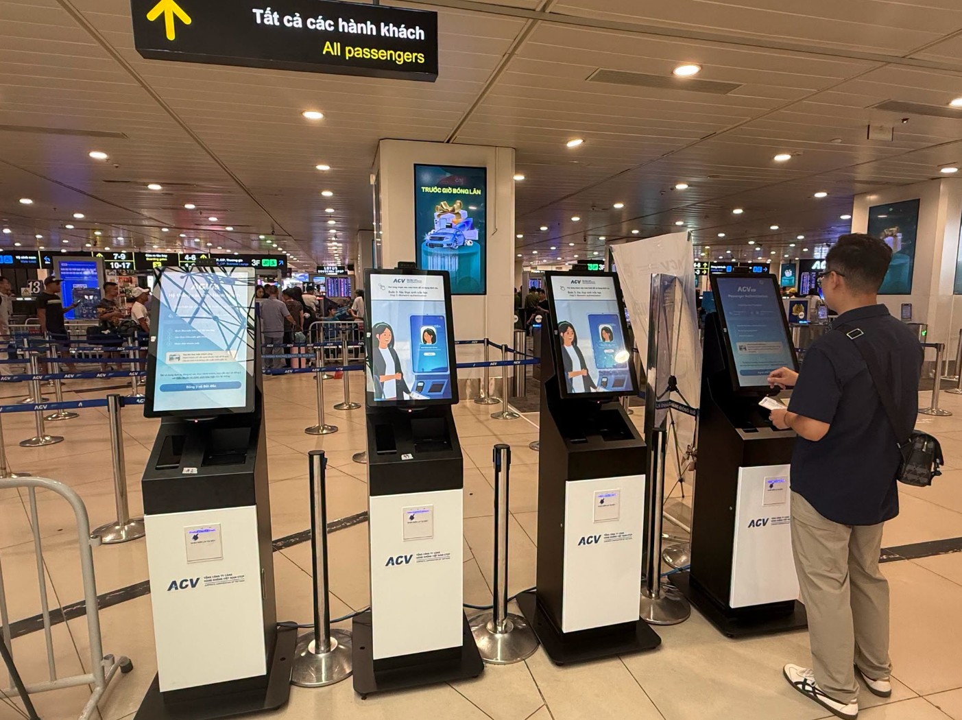 Kiosk check-in tại sân bay