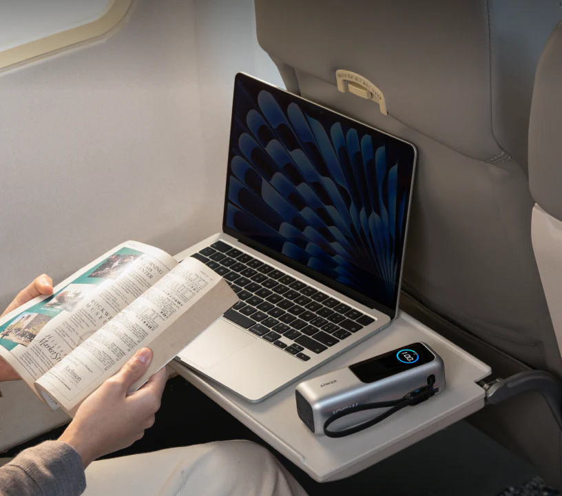 Đặt sạc dự phòng ở vị trí dễ thấy trên máy bay